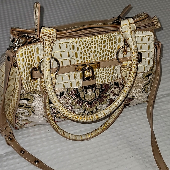 Beautifully Embroderided & Leather Sharif 1827 Satchel - Picture 3 of 14